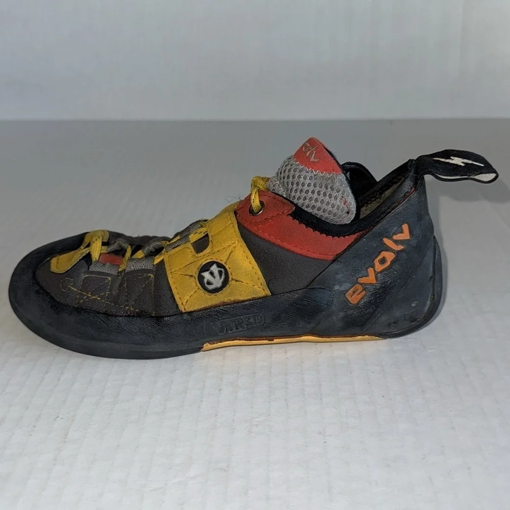 Evolv Demorto Rock Climbing/Bouldering Shoes
